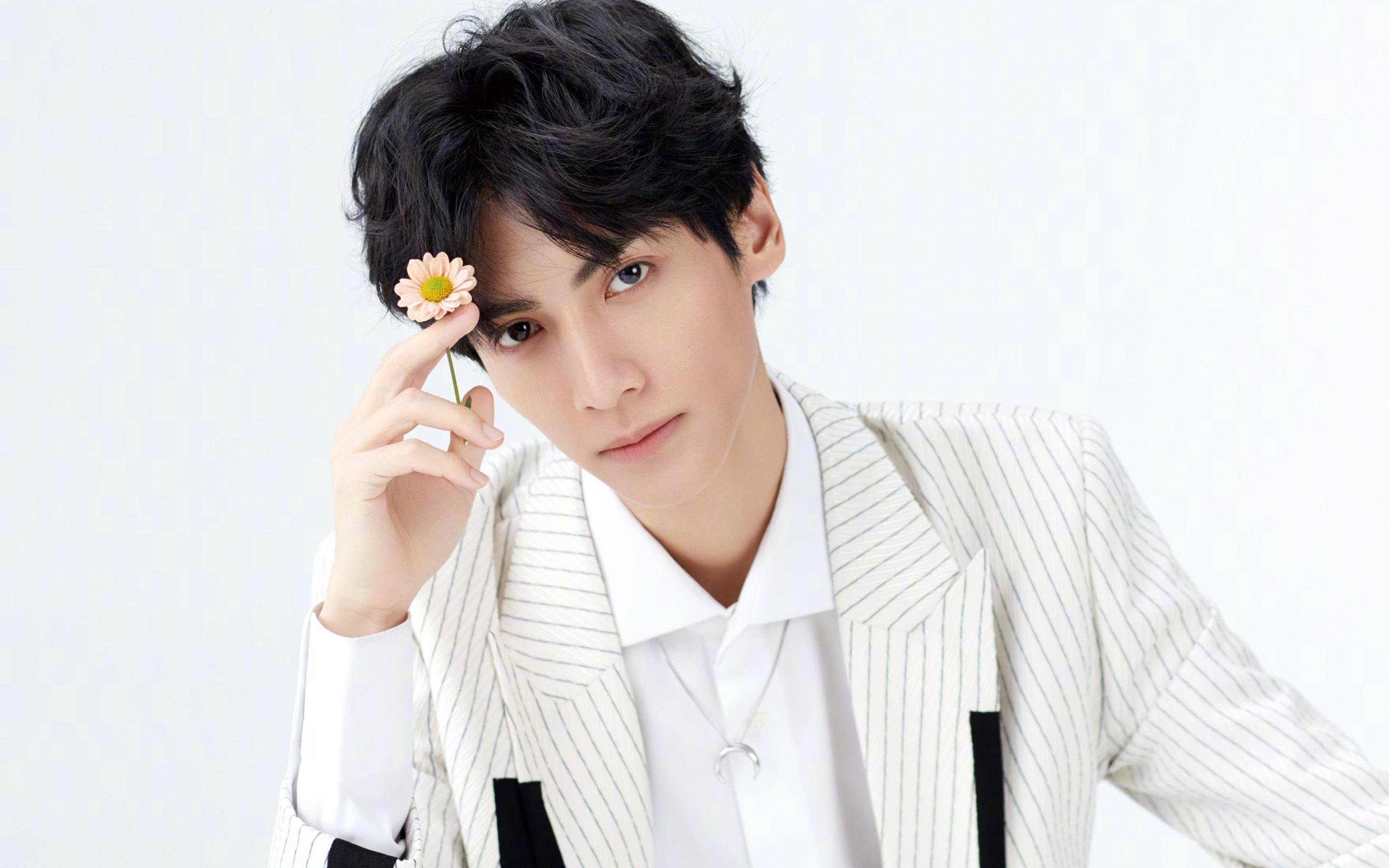 战术大战:教练PK看谁更胜一筹,教练布置战术