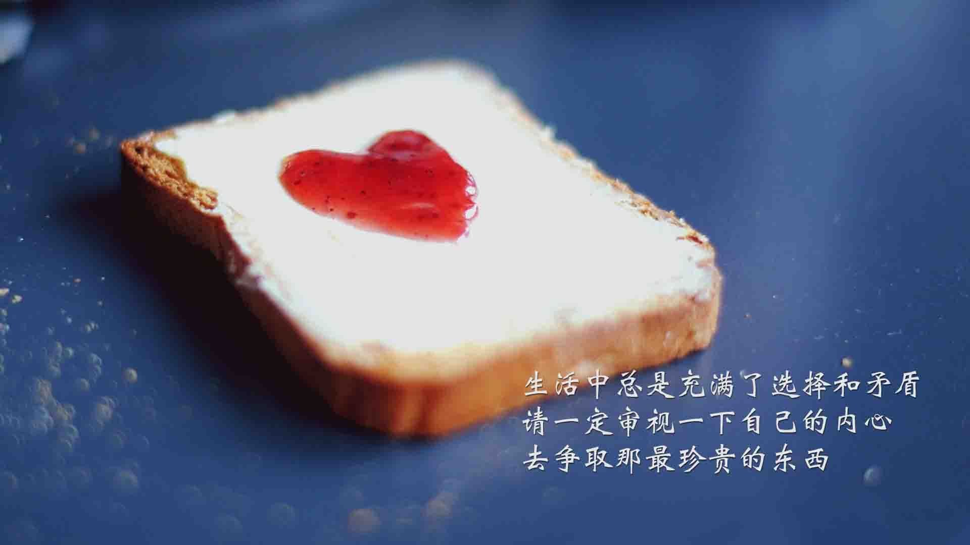 76人训练场开放日吸引大批粉丝参观,76人全队