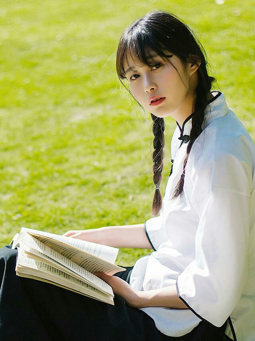 波兰男篮在欧洲预赛中表现优异,提前晋级