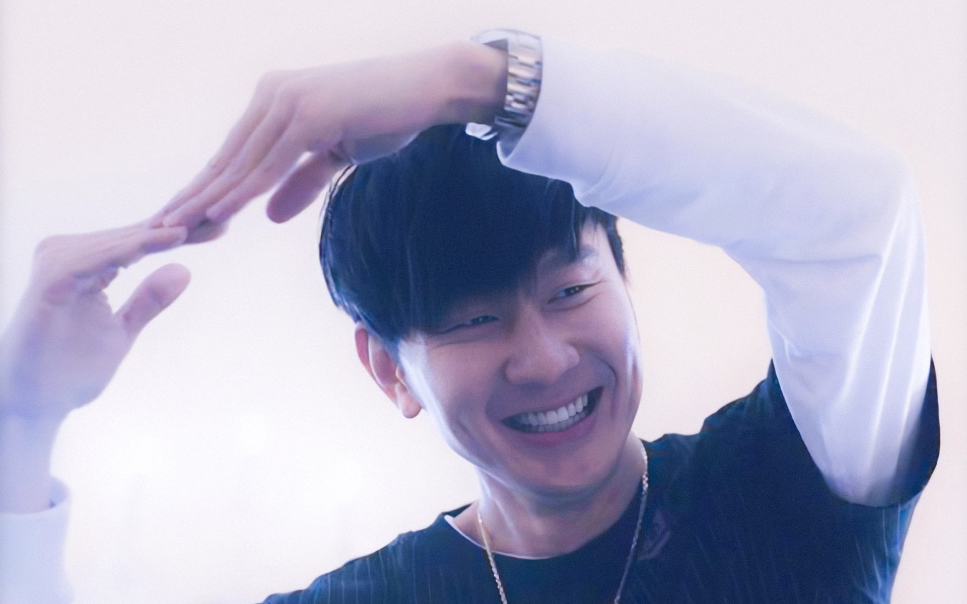 黄蜂老将参加青训营为孩子讲述经验,黄蜂老板